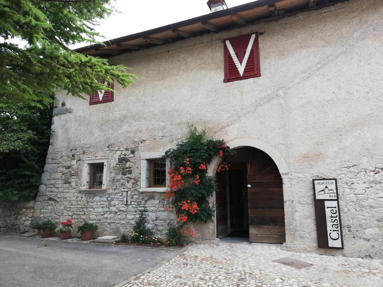 Agritur Ciastel Villa Sanzeno Exterior photo